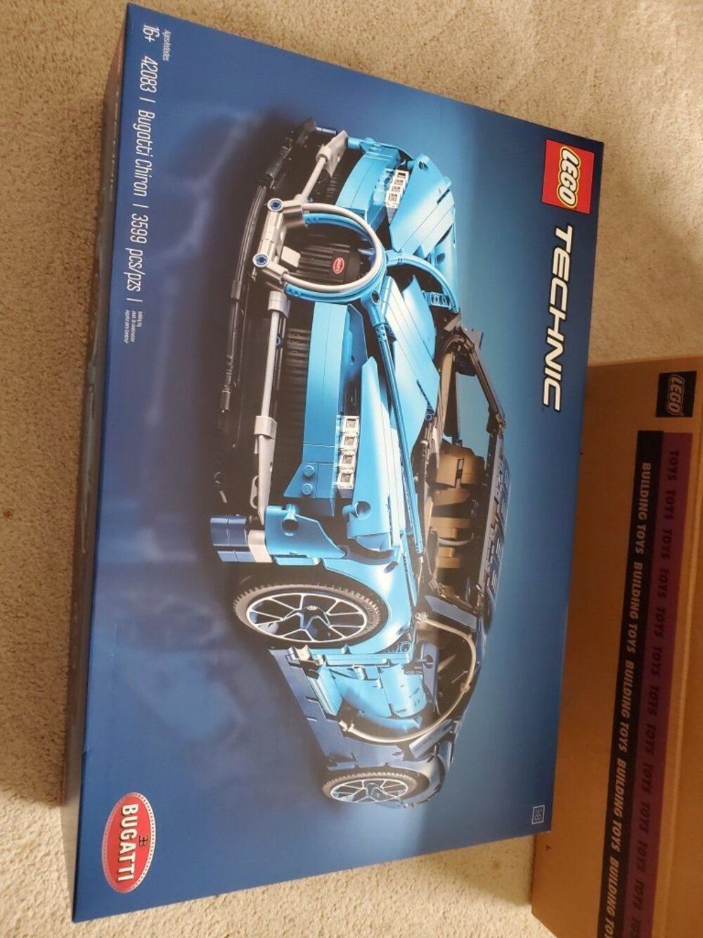 LEGO TECHNIC Bugatti Chiron (42083)